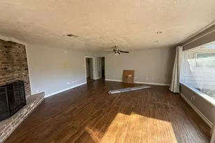 1211 Shorewood Dr, Seabrook, TX 77586 - Photo 3