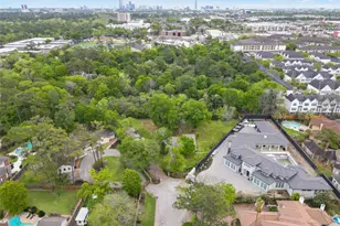 31 E Shady Ln, Houston, TX 77063 - Photo 9