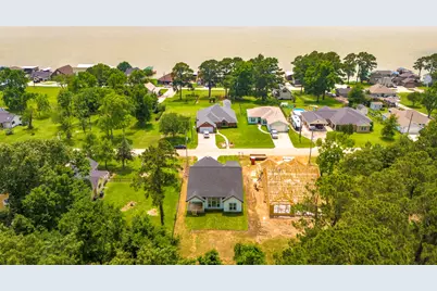 611 Bridgeview, Onalaska, TX 77360 - Photo 7