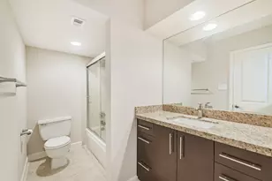 1300 Augusta Dr, Houston, TX 77057 - Photo 29