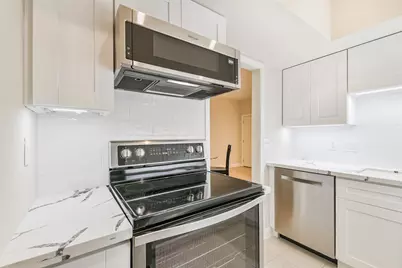 1300 Augusta Drive #24, Houston, TX 77057 - Photo 13