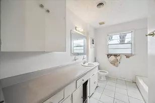 6502 Neff St, Houston, TX 77074 - Photo 9