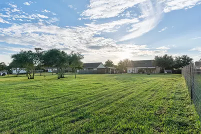 5942 Wild Flower Road, Sealy, TX 77474 - Photo 31