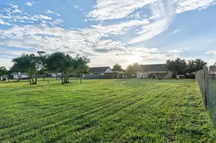 5942 Wildflower Rd, Sealy, TX 77474 - Photo 31