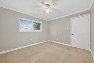 3019 Jenny Dr, Sugar Land, TX 77479 - Photo 13