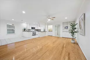 1526 Bay Meadows Dr, Galveston, TX 77554 - Photo 3