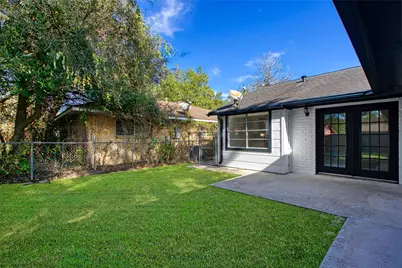 9703 Guest Street, Houston, TX 77078 - Photo 15
