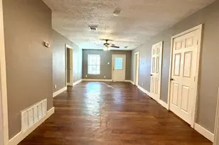 4727 Eppes St, Houston, TX 77021 - Photo 1