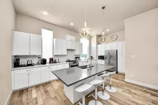 5922 Val Verde St, Houston, TX 77057 - Photo 17