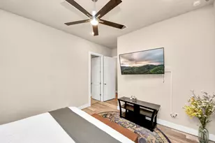 5922 Val Verde St, Houston, TX 77057 - Photo 25