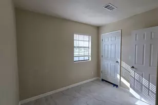 8703 Berndale St, Houston, TX 77029 - Photo 5