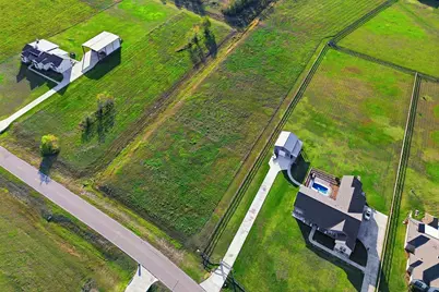 22810 Chenango Lake Drive, Angleton, TX 77515 - Photo 3