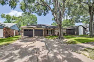 16131 White Star Dr, Houston, TX 77062 - Photo 3
