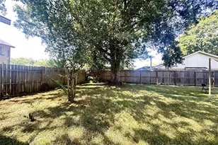 614 Live Oak Dr, Stafford, TX 77477 - Photo 9