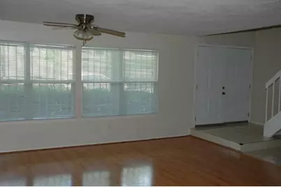10327 Huntington Place Drive #327, Houston, TX 77099 - Photo 5