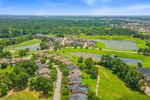 10702 Winding Green Dr, Humble, TX 77338 - Photo 47