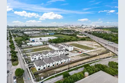 3911 Willowbend Point Drive, Houston, TX 77025 - Photo 27