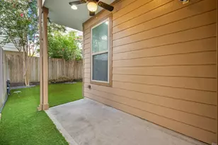 2623 Shady Woods Ln, Houston, TX 77008 - Photo 39