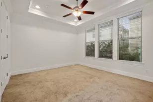 2623 Shady Woods Ln, Houston, TX 77008 - Photo 25