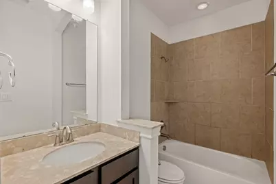 2623 Shady Woods Lane, Houston, TX 77008 - Photo 37