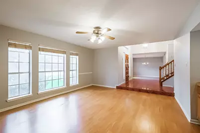 10218 Hedge Way Drive, Houston, TX 77065 - Photo 15