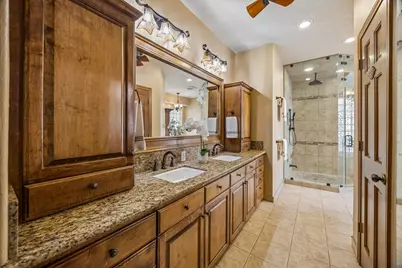 6906 Cypress Point Drive, Houston, TX 77069 - Photo 9