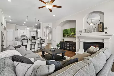 2008 Green Terrace Lane, Pinehurst, TX 77362 - Photo 11