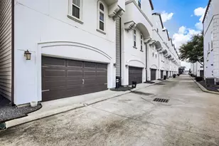 2723 Kennedy St, Houston, TX 77003 - Photo 27