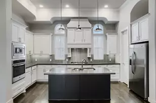 2723 Kennedy St, Houston, TX 77003 - Photo 7