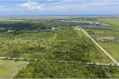 3868 County Road 286, Sargent, TX 77414 - Photo 3