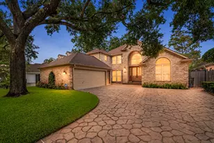 407 Lakeside Blvd, Sugar Land, TX 77478 - Photo 1