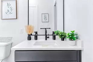 334 Eastwood St, Houston, TX 77011 - Photo 21