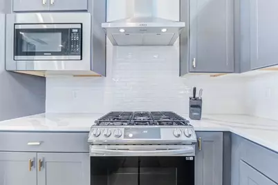 334 Eastwood Street, Houston, TX 77011 - Photo 17