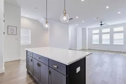 334 Eastwood Street, Houston, TX 77011 - Photo 15