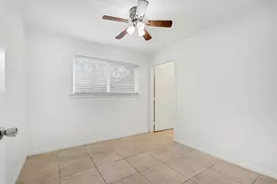 1946 Shadow Rock Dr, Houston, TX 77339 - Photo 23