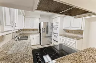 1946 Shadow Rock Dr, Houston, TX 77339 - Photo 11