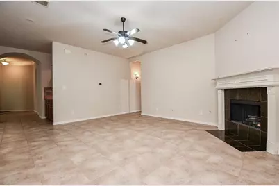 2114 Ascot Ln, Sugar Land, TX 77479 - Photo 13