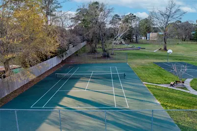 27 Lakecrest Lane, Huntsville, TX 77340 - Photo 19