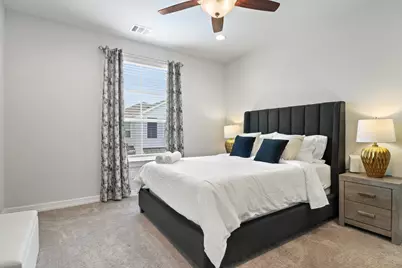 11002 Crescent Light Way, Houston, TX 77043 - Photo 15