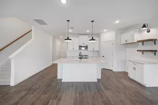 7918 Jasper Mdws Wy, Angleton, TX 77515 - Photo 5