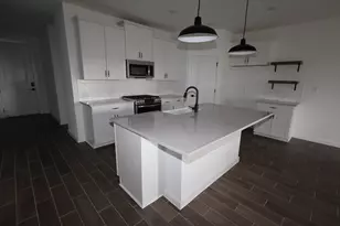 7918 Jasper Mdws Wy, Angleton, TX 77515 - Photo 5