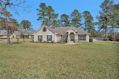 300 Deer Trace Boulevard, Diboll, TX 75941 - Photo 3