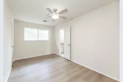 10810 Sugar Hill Drive, Houston, TX 77042 - Photo 23