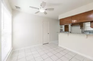 10810 Sugar Hill Dr, Houston, TX 77042 - Photo 11