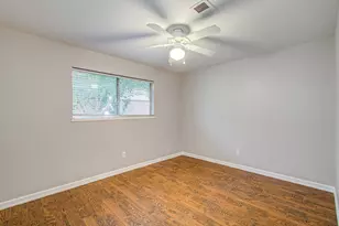 947 W Bertrand St, Houston, TX 77088 - Photo 17