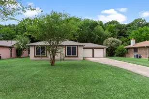 947 W Bertrand St, Houston, TX 77088 - Photo 1