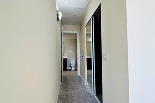 7575 Kirby Dr, Houston, TX 77030 - Photo 9