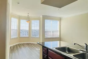 7575 Kirby Dr, Houston, TX 77030 - Photo 7