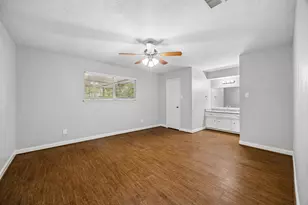 130 Red Oak Ln, Conroe, TX 77304 - Photo 9