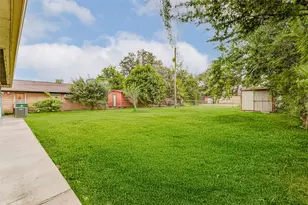 230 Bizerte St, Houston, TX 77022 - Photo 33